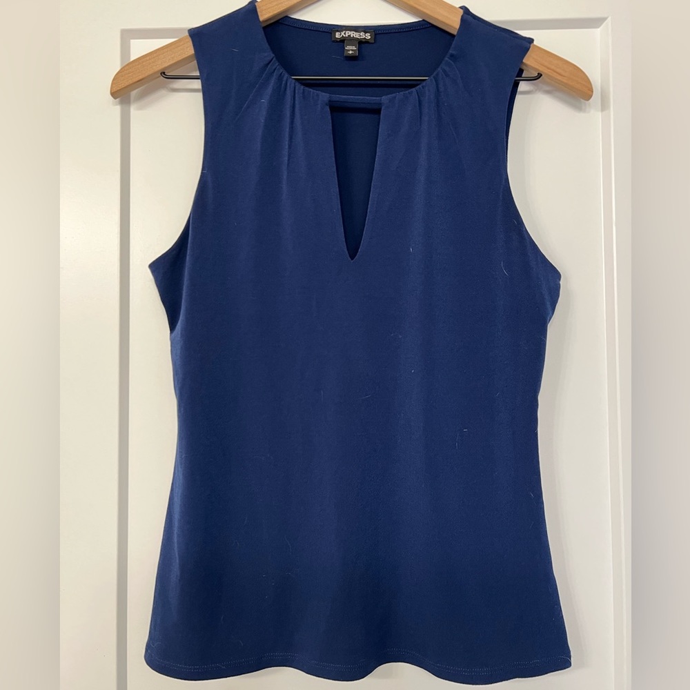 Express Keyhole Sleeveless Top
